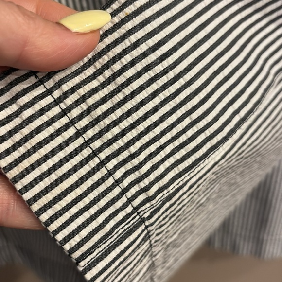 Jones New York women’s Black and White Striped skorts textured cotton size 10 - Picture 3 of 13